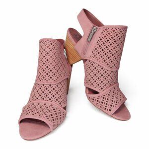 NWOT Vince Camuto Blush Pink Laser-Cut Heeled Sandals | Size 10